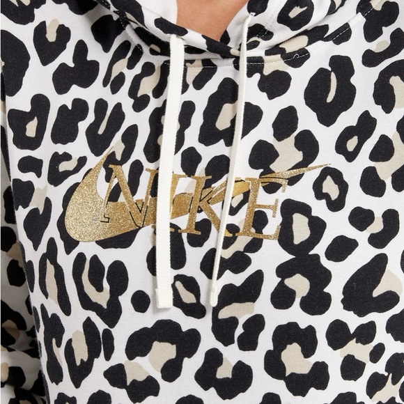 NWT NIKE Women’s Hoodie Leopard XS - Picture 3 of 7